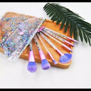 NEW!!!! 7 piece glitter make up brush set.